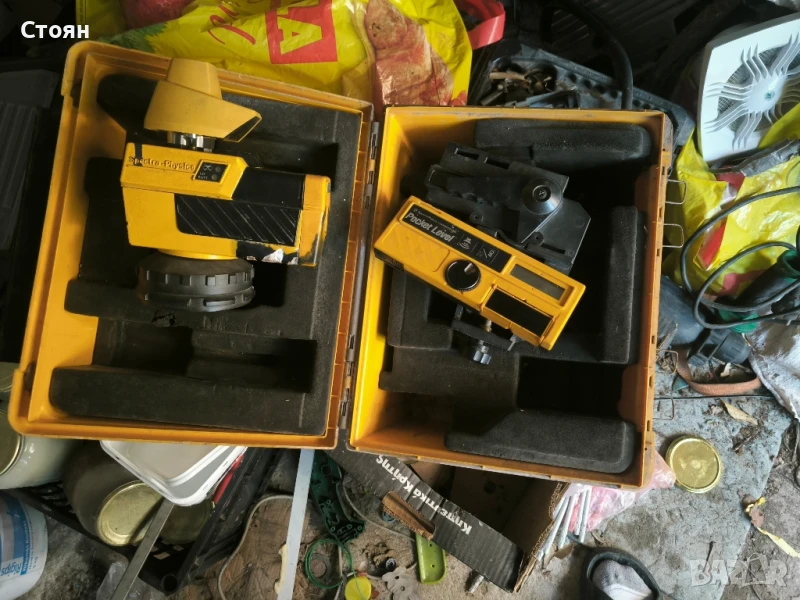 Ротационен лазерен нивелир батерите бяха оксидирани за ремонт , снимка 1