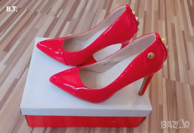 Продавам - Дамски лачени елегантни, червени обувки - 35 номер, снимка 7 - Дамски елегантни обувки - 48081109