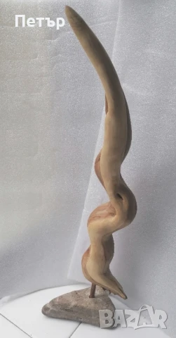 Продавам много красива малка пластика от естествени материали 