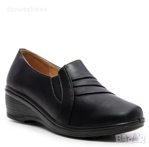 Дамски обувки на платформа 