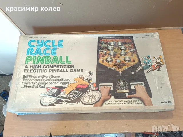 стара американска играчка"Vintage 1977 Marx Toys Cycle Race Pinball"