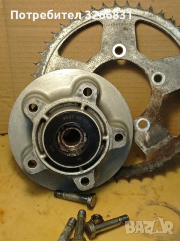 Сузуки SUZUKI GSF 600 Bandit фланец заден пиньон/зъбак, снимка 2 - Части - 50487065