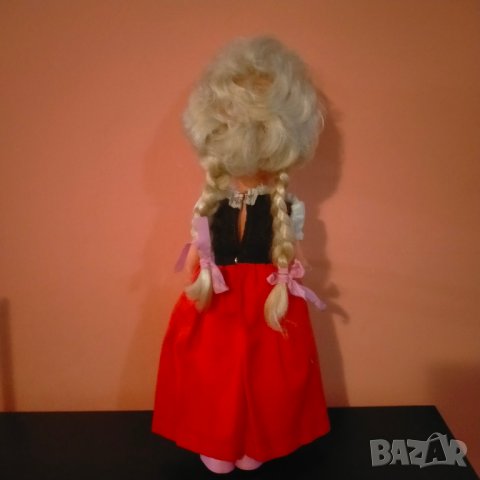 Колекционерска кукла народна носия ретро 32 см, снимка 4 - Колекции - 44106485