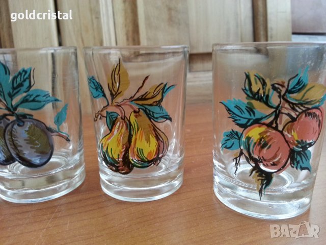 Стъклени чаши чашки , снимка 5 - Антикварни и старинни предмети - 37685526
