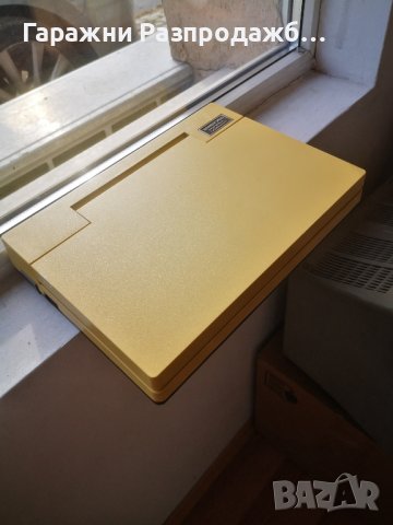 Ретро лаптоп TANDY 200 работещ 1985, снимка 3 - Антикварни и старинни предмети - 42931602
