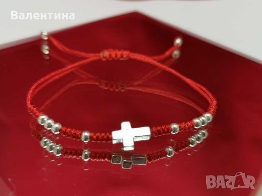 Дамска, мъжка, детска гривна от червена корда и сребърен кръст, снимка 1
