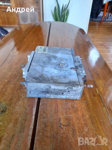 Старо автомобилно радио, снимка 3 - Антикварни и старинни предмети - 37097594