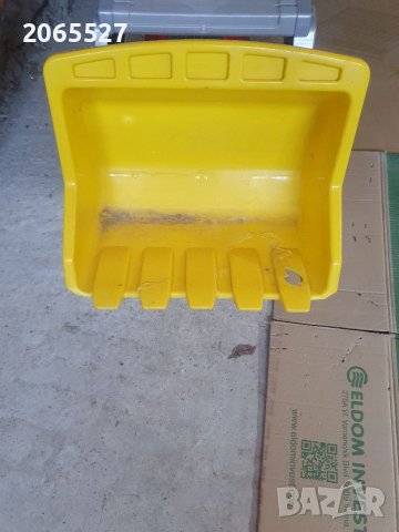 Голяма фадрома с ремарке, снимка 6 - Коли, камиони, мотори, писти - 37518217