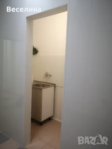 просторен обект със собствен санитарен възел, снимка 11 - Офиси - 49909312
