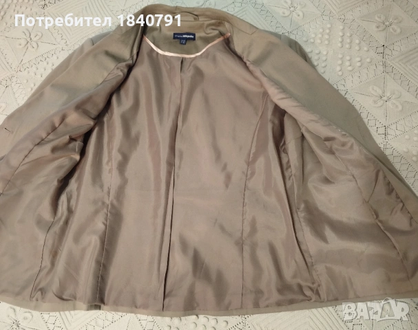 Бежово сако Charles VÖgele – размер L (№ 44), снимка 6 - Сака - 53495201
