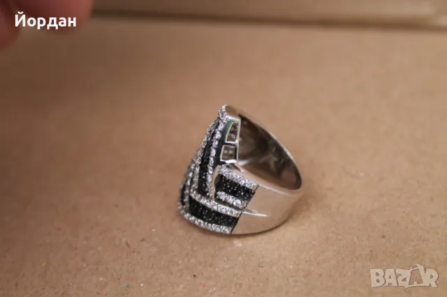 Дамски сребърен пръстен с камък, снимка 3 - Други стоки за дома - 49753850