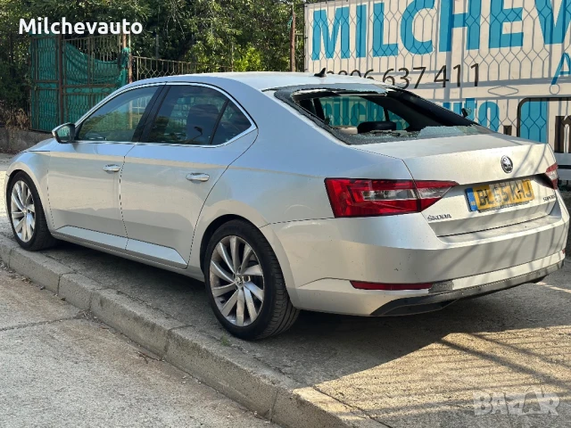 Шкода супърб на части / Skoda superb 2.0tdi dsg, снимка 2 - Автомобили и джипове - 51151561