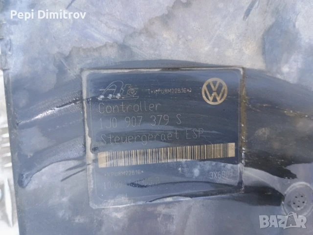 ABS 1J0 614 517J за VW GOLF Mk IV (1J1) 1.9 TDI (1997 - 2005), снимка 2 - Части - 51062067