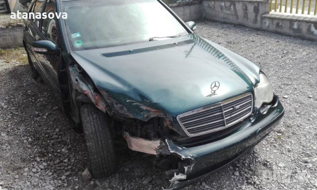 Mercedes-Benz C 200 CDI ударен , снимка 2 - Автомобили и джипове - 27531878
