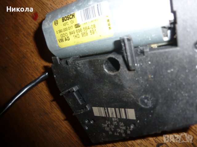 Моторче шибедах Фолксваген Голф 1KO 959 591, снимка 3 - Части - 43561891