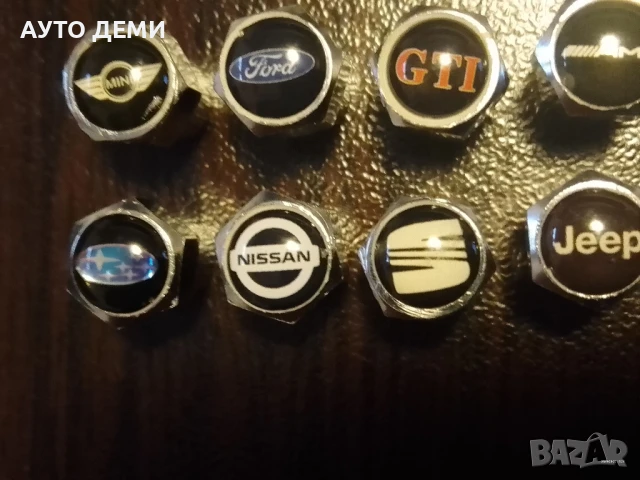 4 бр-3.40 лв Пластмасови хром цвят капачки за вентили на гуми на кола мотор велосипед , снимка 17 - Аксесоари и консумативи - 50168796