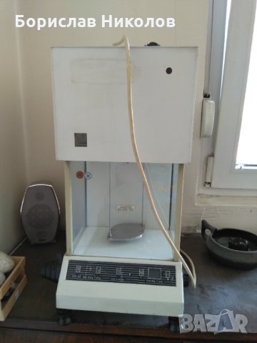 Везна аналитична.  