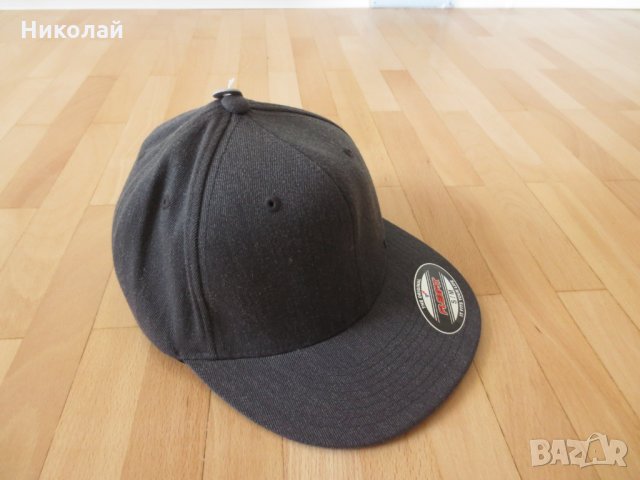 Vans Off The Wall, снимка 3 - Шапки - 33247008