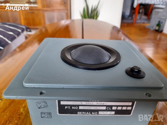 Стара компютърна,сървърна мишка Selenia, снимка 2 - Други ценни предмети - 37189882