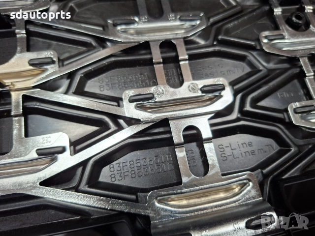 83F853651C Нова Оригинал S Line решетка Audi Q3 83F 2018-, снимка 8 - Части - 51729722