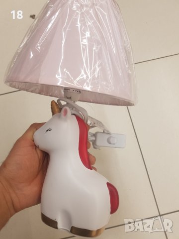 Настолна лампа, снимка 1 - Настолни лампи - 39081440