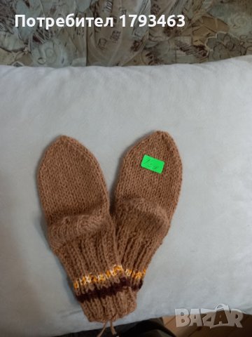 Ръчно плетени детски чорапи от вълна, снимка 1 - Чорапи - 38766980