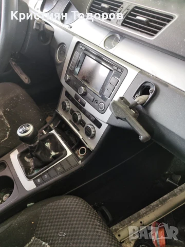 Passat B7 на части пасат б7 1.6д 105кс 77кв, снимка 5 - Части - 51227171