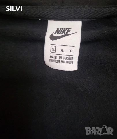 Нов, леко ватиран суитшърт Nike -оригинален унисекс XL , снимка 4 - Спортни екипи - 52682487