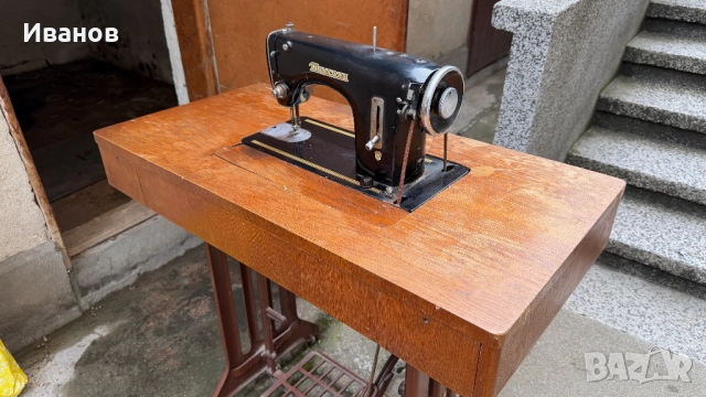 Шевна машина Minerva , снимка 3 - Шевни машини - 51942278