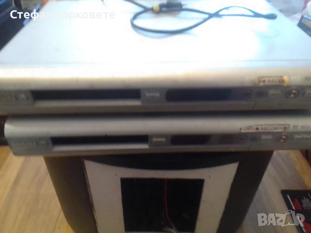Две записващи DVD та Phillips за ремонт., снимка 3 - Плейъри, домашно кино, прожектори - 52358682