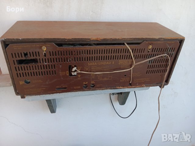 SABA Lindau / 1966г Радио, снимка 9 - Радиокасетофони, транзистори - 43468653