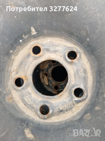 зимни гуми с шипове с железни джанти за VW, снимка 4 - Гуми и джанти - 53504417