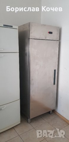 Професионален хладилник EKU, снимка 1 - Обзавеждане на кухня - 44061138