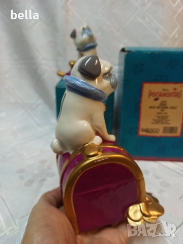 3 НОВИ ПОРЦЕЛАНОВИ ФИГУРИ НА УОЛТ ДИСНИ,МИКИ МАУС И ПЪРСИ ОТ ПОКАХОНТАС, снимка 10 - Антикварни и старинни предмети - 52018415