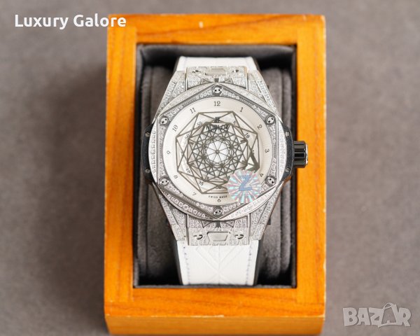 Мъжки часовник Hublot Big Bang Sang Bleu с автоматичен механизъм