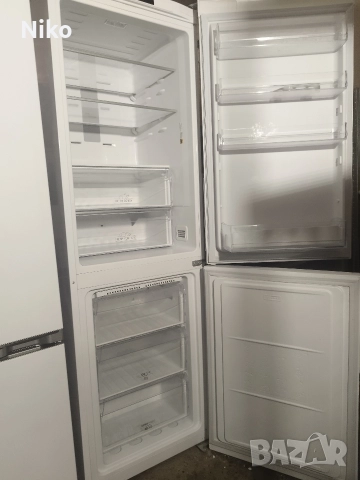 Хладилник Hotpoint Ariston, снимка 2 - Хладилници - 52872043