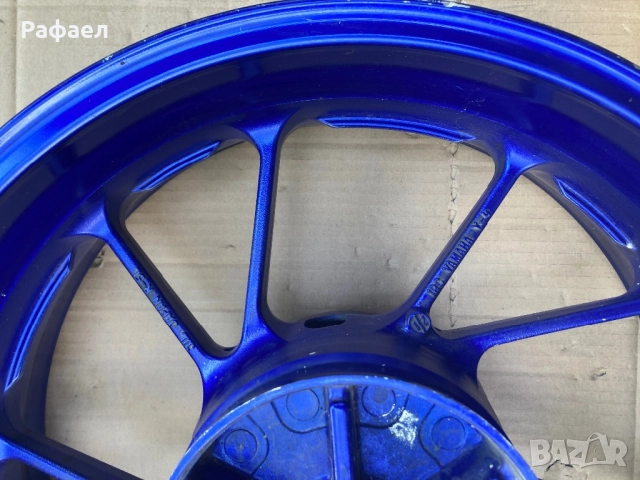 Задна джанта 17 за мотор Ямаха, снимка 3 - Гуми и джанти - 52239079