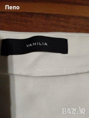 Бяла Блуза, снимка 2 - Блузи с дълъг ръкав и пуловери - 43526234