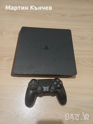 PS4 Slim 512gb с джойстик в отлично състояние