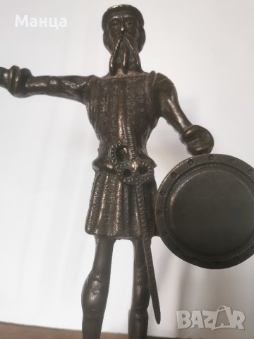Бронзова статуя на Дон Кихот
