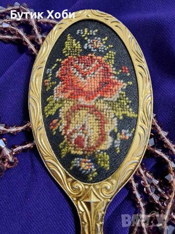 Винтидж находка! Ръчно огледало с микробродерия, снимка 4 - Антикварни и старинни предмети - 43157673