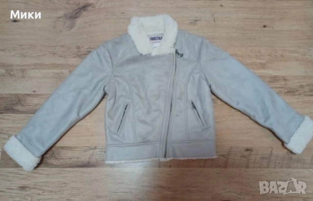 Детско яке, снимка 2 - Детски якета и елеци - 53415097