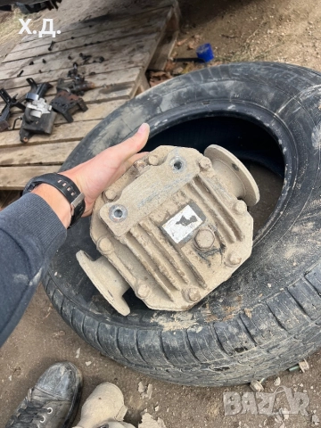 Заден диференциал Мицубиши Спейс Рънър 4Х4 , снимка 4 - Части - 52009062