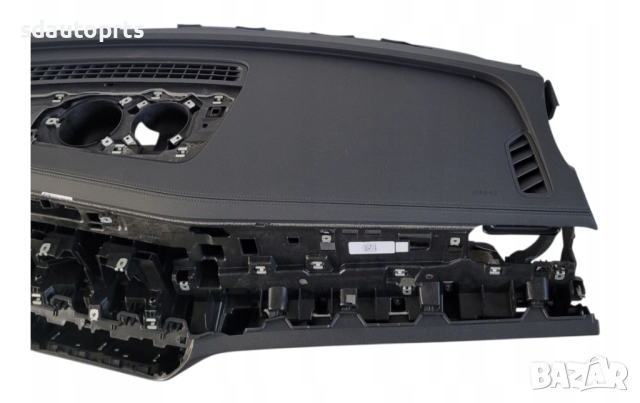 3J1857091 3J1857181 3J1857757 Ново табло VW Passat B9, снимка 4 - Части - 51745610