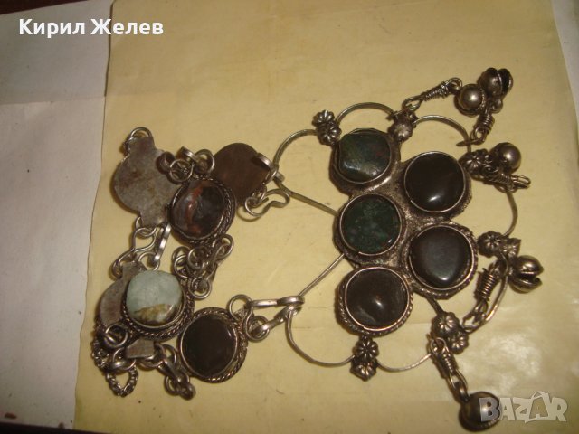 СТАРА СКЪПОЦЕННА ЕТНО СТИЛ ОРИЕНТАЛСКА ПОСРЕБРЕНА ОГЪРЛИЦА НАТУРАЛНИ КАМЪНИ НЕФРИТ АХАТ ЯСПИС 70881 , снимка 7 - Антикварни и старинни предмети - 37395584