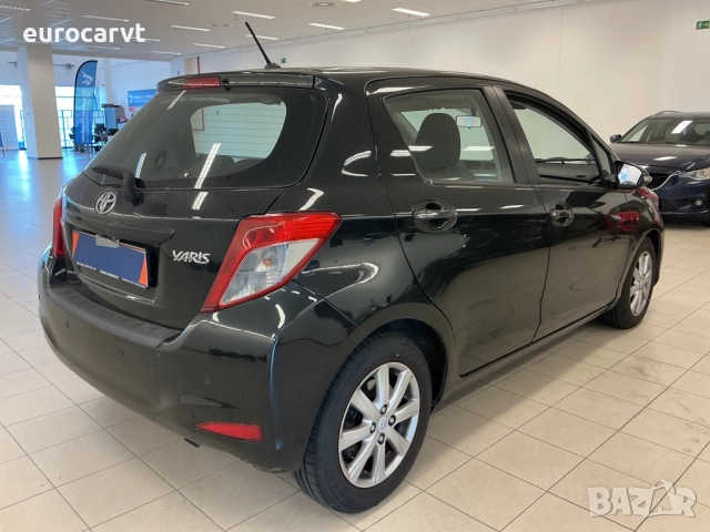 Toyota Yaris 1.4 D-4D Active, снимка 3 - Автомобили и джипове - 51693376