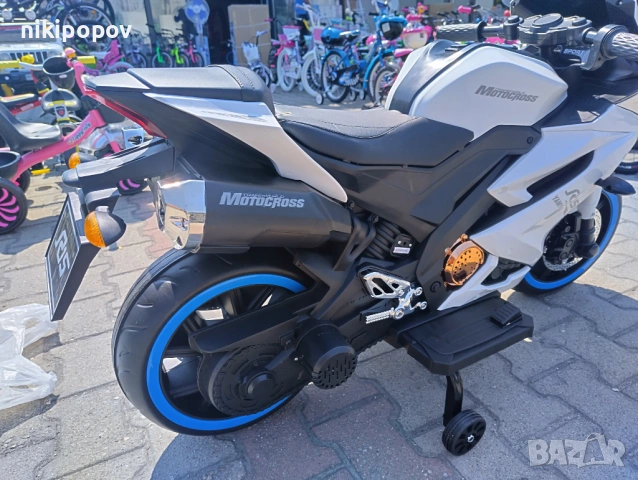 KAWASAKI Акумулаторен мотор MOTOCROSS, снимка 9 - Детски велосипеди, триколки и коли - 53569634