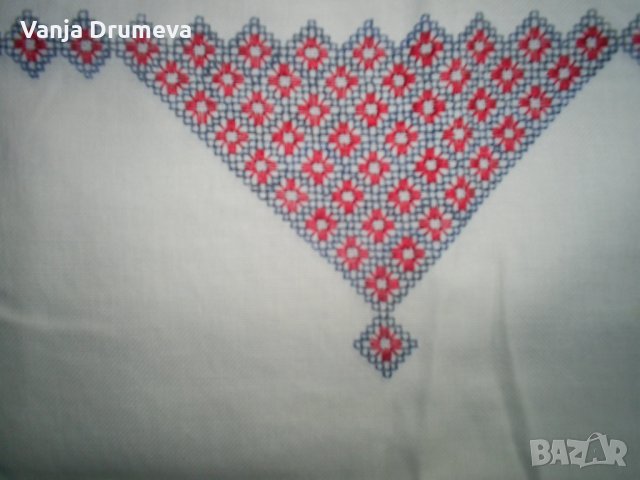 ръчно бродирано каре, снимка 3 - Декорация за дома - 37336604