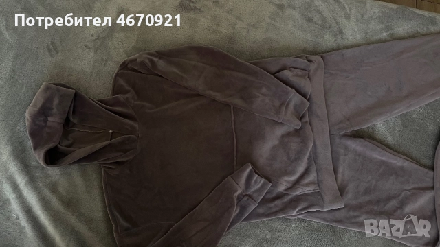 Дамски костюм размер  S-M, снимка 4 - Костюми - 52679963