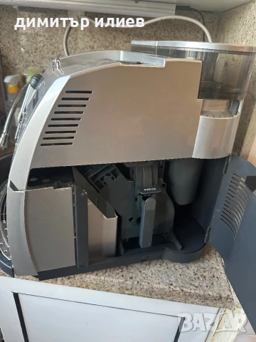 Кафемашина Saeco magic, снимка 4 - Кафемашини - 51318954